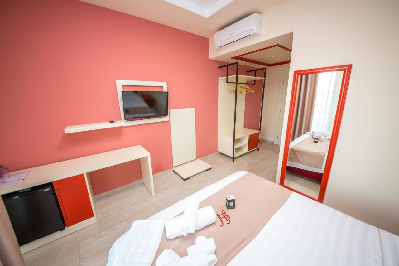 Laid Hotel Vlorë Exterior foto